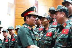 Bộ đội Việt Nam cùng quân khuyển xuất quân cứu hộ động đất tại Venezuela