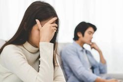 Tuyệt chiêu làm lành khi vợ chồng 'lời qua tiếng lại'