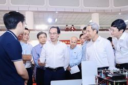Điều kiện để tân sinh viên kỹ thuật, công nghệ được cấp học bổng hàng tháng