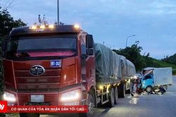 Xe tải tông xe đầu kéo, hai vợ chồng thương vong