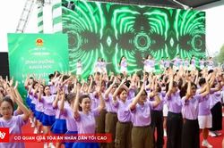 Hàng nghìn người tham gia Ngày Dinh dưỡng cộng đồng tại Hà Nội
