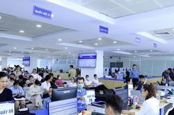 Thủ tướng chỉ đạo đẩy mạnh cắt giảm thủ tục hành chính dựa trên dữ liệu và chuyển đổi số