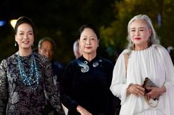 3 NSND L&ecirc; Khanh, Như Quỳnh, Ho&agrave;ng C&uacute;c hội ngộ ở LHP Ch&acirc;u &Aacute; Đ&agrave; Nẵng