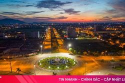 Đón ngày mới tinh khôi giữa Thành Sen