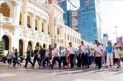 50 năm Th&agrave;nh phố mang t&ecirc;n B&aacute;c: Hơn 5.000 người tham gia chương tr&igrave;nh 'H&agrave;nh tr&igrave;nh di sản - Tiến bước tương lai'
