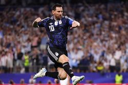 'Si&ecirc;u nh&acirc;n' Messi ghi 11 b&agrave;n trong 7 trận li&ecirc;n tiếp ở World Cup