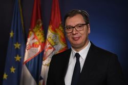 Tổng thống Serbia tuy&ecirc;n bố sẽ từ chức, mở đường cho bầu cử sớm