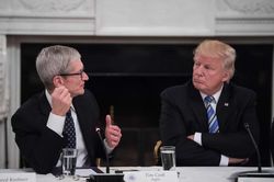 Apple muốn duy trì nguồn chip từ doanh nghiệp Trung Quốc bị Mỹ giám sát