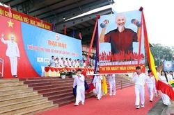 Hơn 1,8 nghìn người tham gia diễu hành, đồng diễn tại Đại hội Thể dục thể thao xã Yên Thế lần thứ I