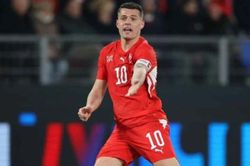 Chelsea nhắm Granit Xhaka: Bước ngoặt chiến lược của Xabi Alonso tại Stamford Bridge