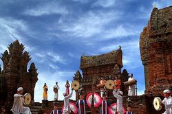 Cực và trung tâm trong quy hoạch không gian lãnh thổ