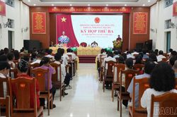 HĐND x&atilde; Trấn Y&ecirc;n tổ chức Kỳ họp thứ ba, triển khai nhiệm vụ 6 th&aacute;ng cuối năm