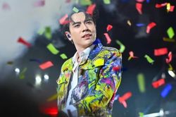 Quang H&ugrave;ng MasterD, H&ograve;a Minzy biểu diễn trước hơn 20.000 kh&aacute;n giả tại concert Thanh Xu&acirc;n