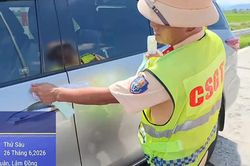 Xử phạt 55 triệu đồng tài xế không có giấy phép lái xe, chạy quá tốc độ trên cao tốc