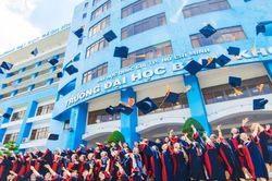 Chuyển mạnh từ tiền kiểm sang hậu kiểm trong quản l&yacute; gi&aacute;o dục