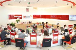 Dự b&aacute;o lợi nhuận hai ng&acirc;n h&agrave;ng tăng 50% trong qu&yacute; II