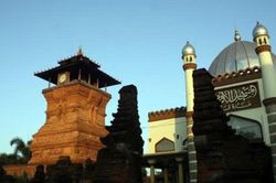Ảnh hưởng của Ấn giáo và Phật giáo trong văn hóa, lịch sử Indonesia