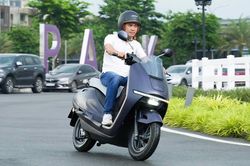 Honda UC3 hút khách, giá tại Việt Nam chỉ bằng một nửa so với Thái Lan