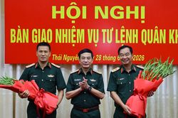 Đại tướng Phan Văn Giang chủ trì hội nghị bàn giao nhiệm vụ Tư lệnh Quân khu 1