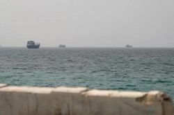 Sự cố tàu dầu ở Hormuz đặt thêm sức ép lên thỏa thuận Mỹ - Iran