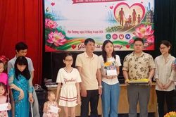 Khơi dậy khát vọng 'Gia đình hạnh phúc - Quốc gia thịnh vượng'