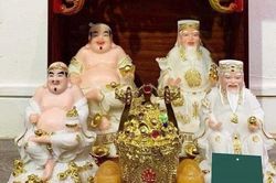Sự thật về việc thờ 2 ông Địa 2 ông Thần tài gia chủ cần biết