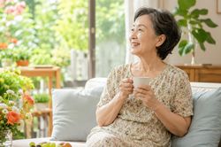 Con cái bận cuộc sống riêng, tuổi già của tôi vẫn bình yên nhờ chuẩn bị trước 3 điều