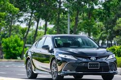 Toyota Camry bỏ bản chạy xăng ở thị trường Việt Nam?