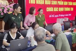 Ấn tượng h&igrave;nh ảnh lực lượng C&ocirc;ng an chung tay nối những nhịp cầu tri &acirc;n