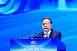 Chủ tịch Quốc hội: Quy hoạch Thủ đ&ocirc; 100 năm chỉ thực sự c&oacute; gi&aacute; trị khi được thực hiện hiệu quả