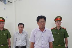 Khởi tố 4 bị can vi phạm quy định về bồi thường, hỗ trợ t&aacute;i định cư