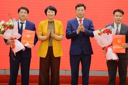 Lâm Đồng công bố quyết định điều động, bổ nhiệm nhiều cán bộ chủ chốt