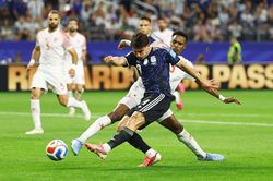 Julian Alvarez chưa xứng giá 150 triệu euro