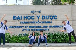 20 học sinh đầu tiên trúng tuyển Đại học Y Dược TP.HCM