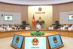 Chính phủ yêu cầu hoàn thiện 15 dự án luật, nghị quyết