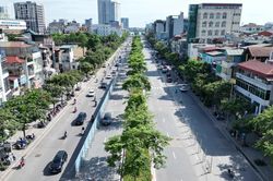 [Ảnh] Toàn cảnh rào chắn đường Văn Cao (Hà Nội) để làm ga ngầm thuộc tuyến metro số 5