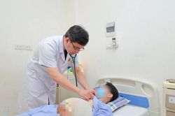 Thanh niên 25 tuổi nhồi máu cơ tim do hút thuốc lá nhiều năm