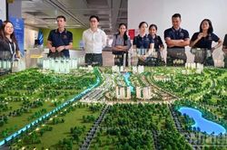 Hà Nội đặt mục tiêu tăng trưởng hai con số, siết chặt kỷ luật ngân sách