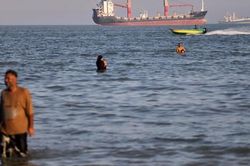 Mỹ - Iran lại căng thẳng về Hormuz