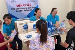 Đưa điểm tư vấn chính sách BHYT đến khu dân cư