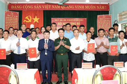Tuyên Quang: Xã biên giới Sơn Vĩ công bố sắp xếp, tổ chức lại các thôn