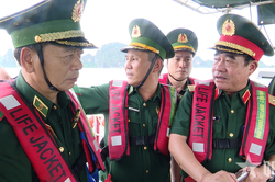 Bộ Quốc ph&ograve;ng kiểm tra tại Bộ CHQS tỉnh Quảng Ninh