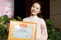 Phương Mỹ Chi tự hào hát 'Made In Vietnam', tiếp tục được tuyên dương 'Thanh niên tiên tiến làm theo lời Bác' năm 2026