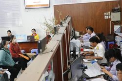 TPHCM: 129 phường, xã làm việc đến sáng thứ Bảy