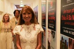 Jane Seymour mang 'Somewhere in Time' mở m&agrave;n Ti&ecirc;u điểm Điện ảnh Hoa Kỳ tại DANAFF IV