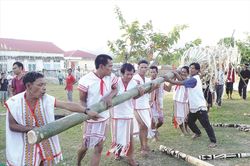 Về làng Le vui lễ mở cửa kho lúa