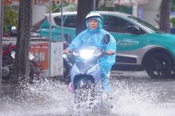 Miền Bắc tiếp tục mưa rất to