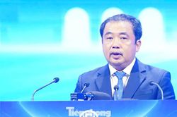 Bí thư Hà Nội: Mọi dự án phát triển đều phải trả lời câu hỏi 'người dân được hưởng gì?'