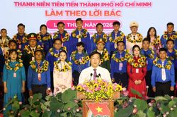 TPHCM tuy&ecirc;n dương c&aacute;c gương Thanh ni&ecirc;n ti&ecirc;n tiến l&agrave;m theo lời B&aacute;c