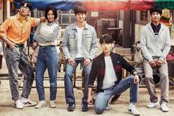 Hơn 10 năm trôi qua, tôi vẫn chưa thể rời khỏi xóm nghèo trong Reply 1988